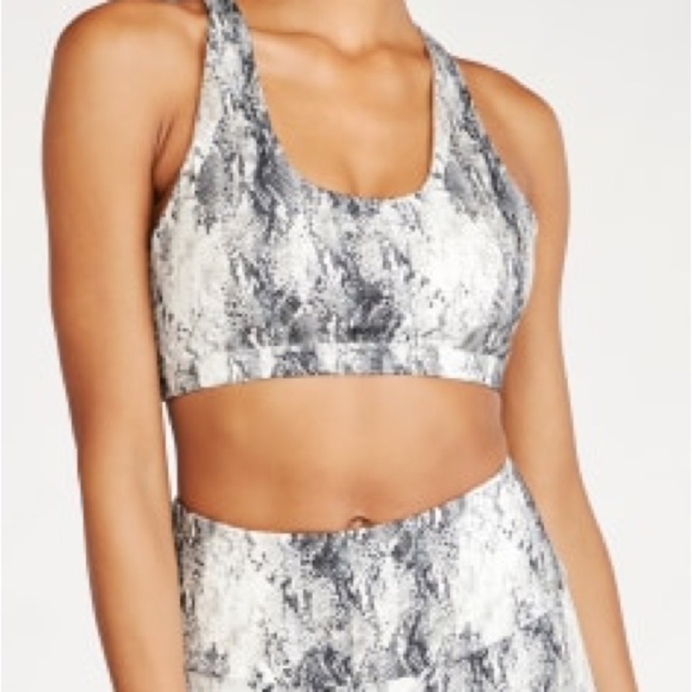 MPG Exert Bra in Natural Snake, Size M